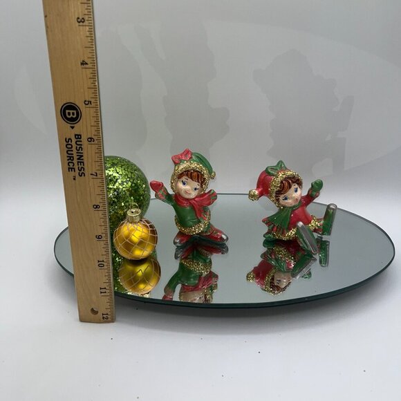 Vintage hand painted holly berry Christmas Ice Skater Girls on pond lighted OOAK - Picture 5 of 14